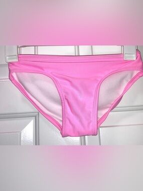 Cat & Jack Girls Pink Swim bottoms 
Size Medium (8) new
